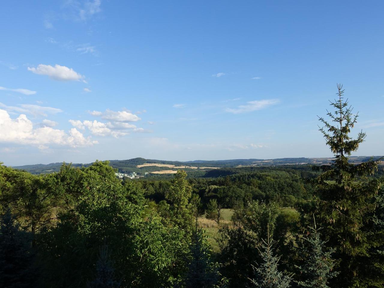 Hotel Trosky Troskovice エクステリア 写真